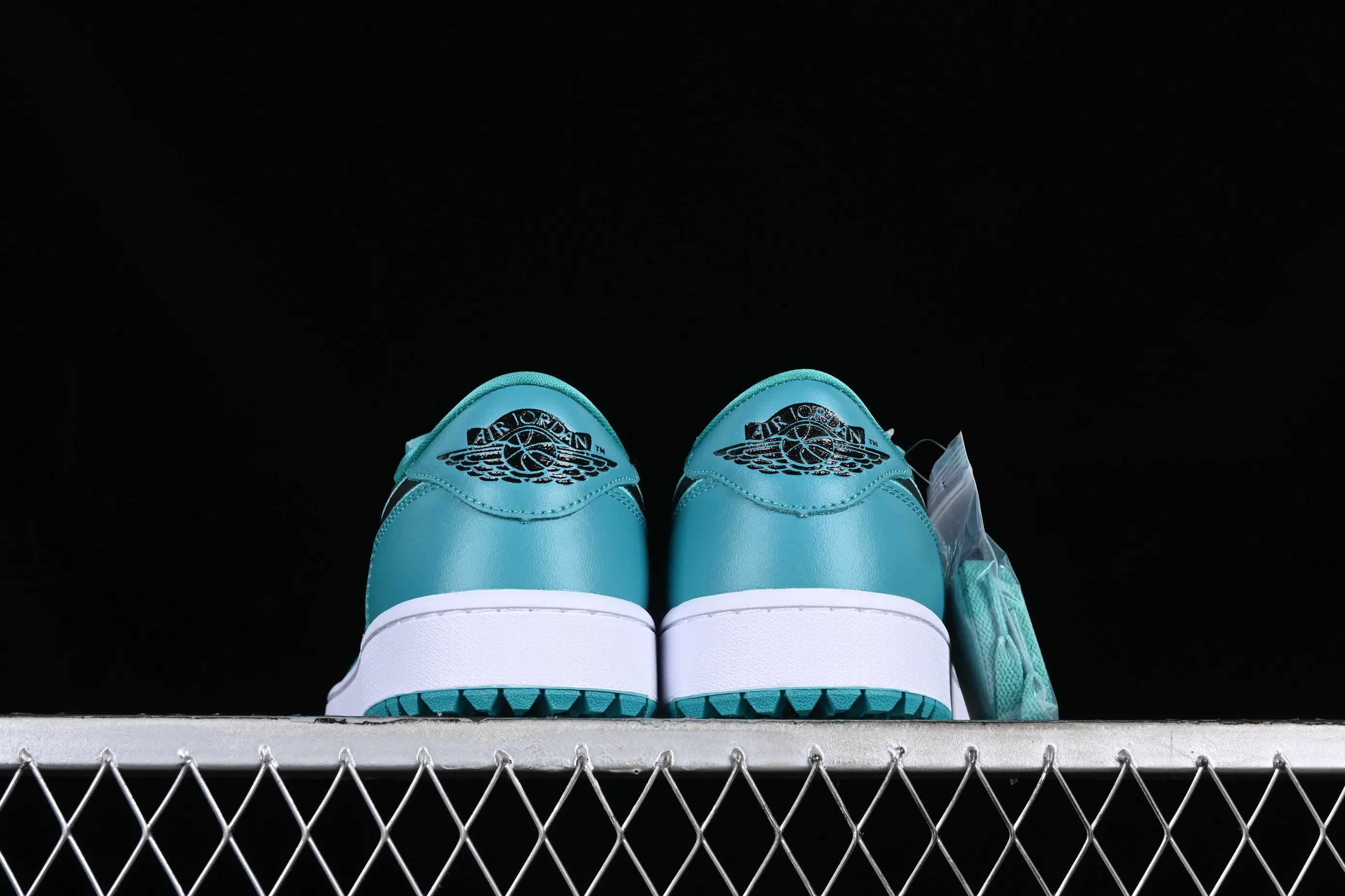 All categories Air Jordan Jordan series basketball shoes Air Jordan 1 Low Z version Air Jordan 1 Low AJ1 Joe 1 black and green electric embroidery hook cultural low-top casual sneakers FZ3248-001